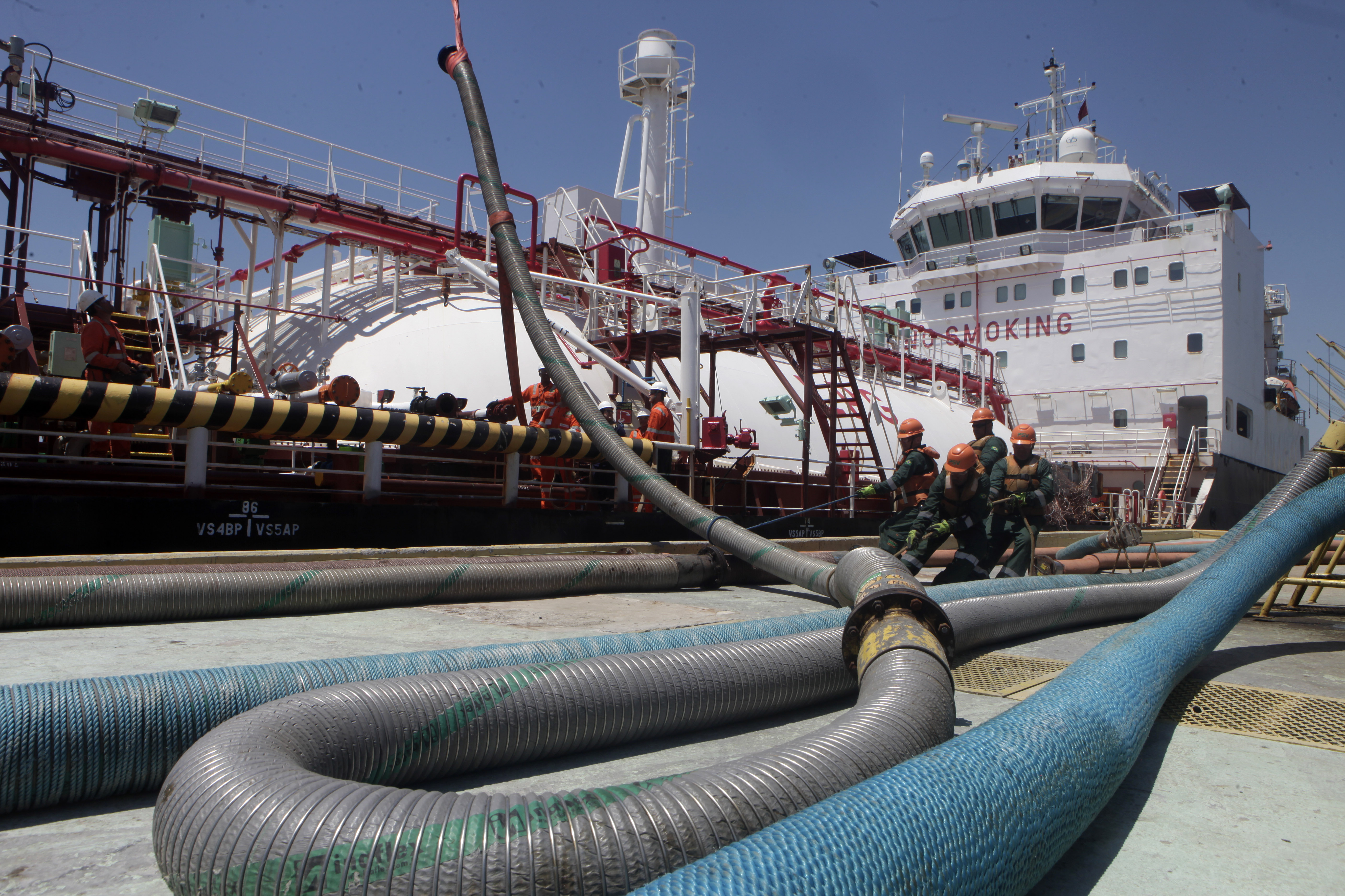 Abastecimento de navio com bunker com conteúdo renovável